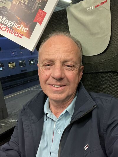  Hall in Tirol,   Milan Kolar, 51 ,   ,   , c 