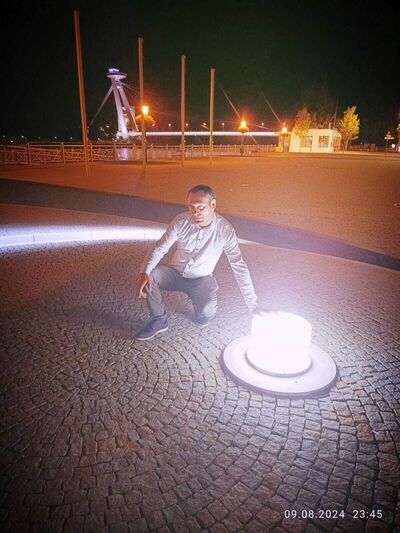  ,   Sergey, 32 ,   ,   