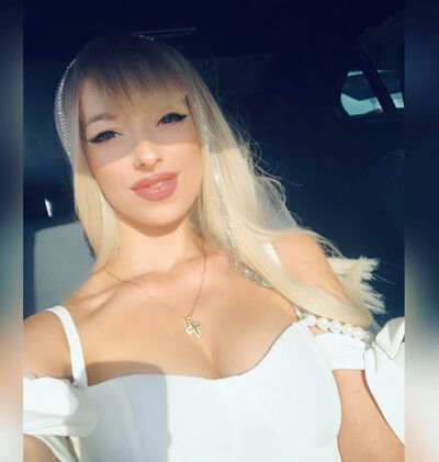  ,   Angelina, 32 ,   c , 