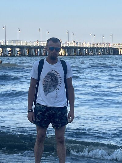  ,   Pavel, 32 ,   ,   , c 