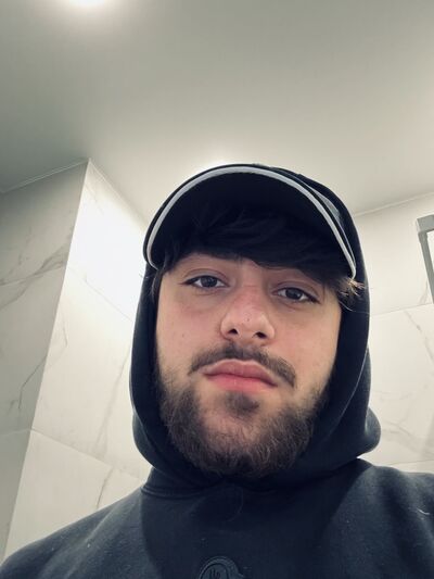  ,   Saro, 24 ,   ,   