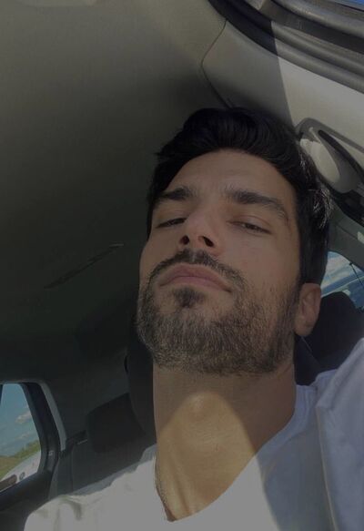  ,   Aleks, 32 ,   