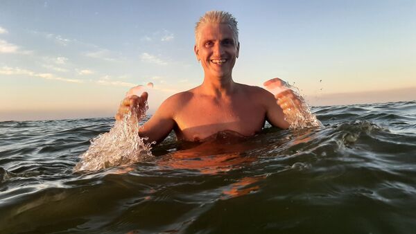   ,   Mikhail, 42 ,   ,   