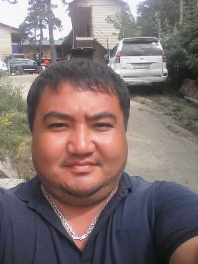  ,   Oralbektulek, 47 ,  