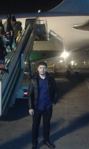  ,   Akobir, 33 ,   ,   , c 