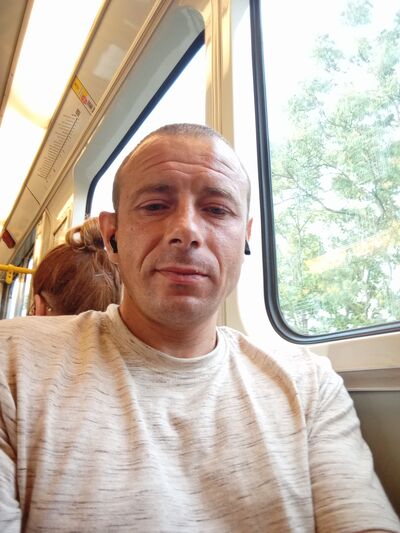  ,   Anatolii, 40 ,   ,   , c 
