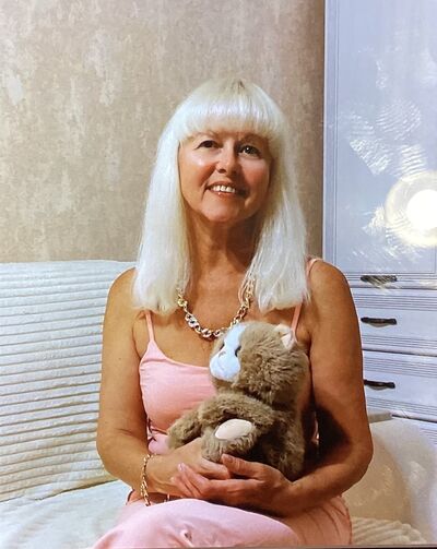  ,   Mila, 49 ,   ,   , c 