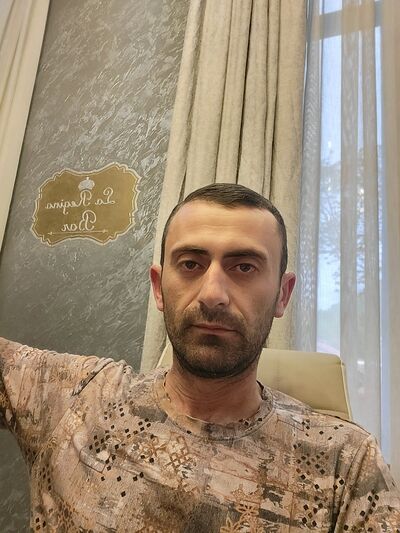  ,   Artyom, 38 ,   ,   