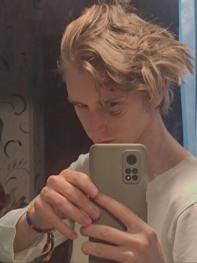  ,   Arseny, 24 ,   