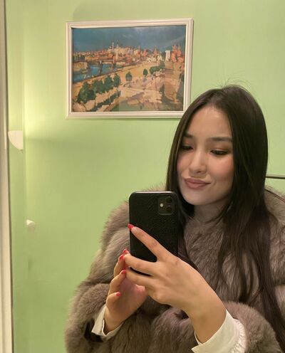  ,   Nina, 28 ,   ,   