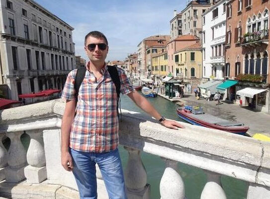  ,   Taras, 41 ,   