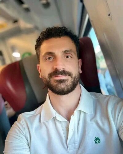  -,   Yvesmeniand, 43 ,   ,   