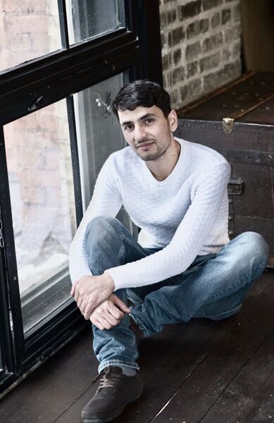  ,   Artem, 37 ,   ,   , c , 