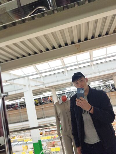  ,   Denis, 23 ,     , c , 