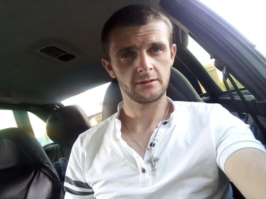  ,   Denis, 31 ,   c 