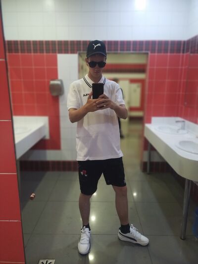  ,   Ruslan, 21 ,   ,   
