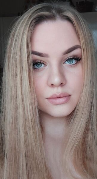  ,   Tanya, 32 ,   