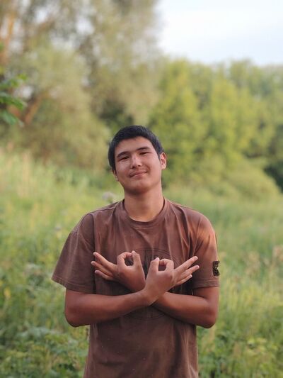  ,   Fayzulla, 18 ,     