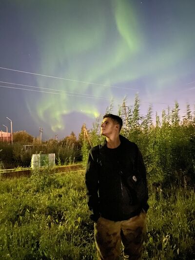  ,   Nik, 24 ,   ,   