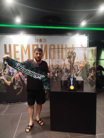  ,   Artem, 46 ,   ,   , c , 