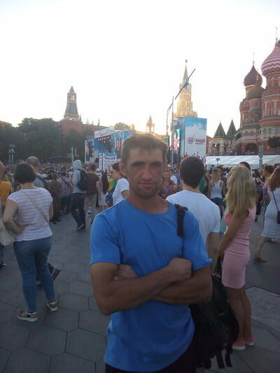  ,   Viktor, 38 ,   , 