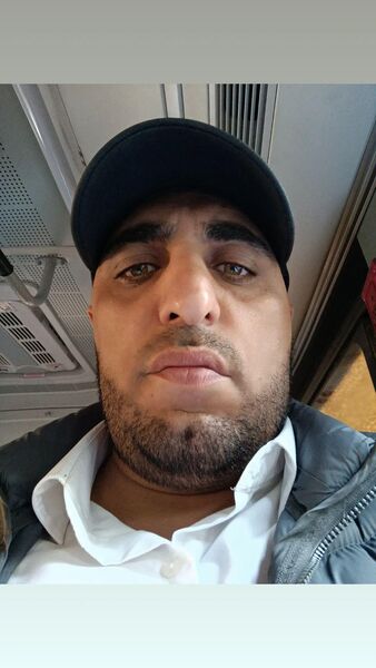  ,   Armen, 43 ,   ,   