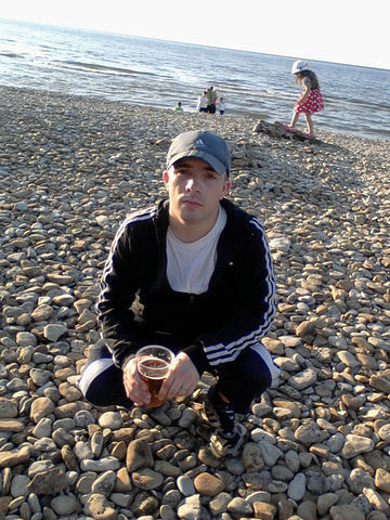  ,   Artur, 34 ,     , c 