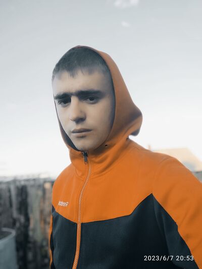  ,   Denis, 27 ,     , c 