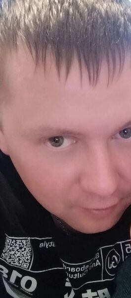  ,   Mikhail, 34 ,   c 