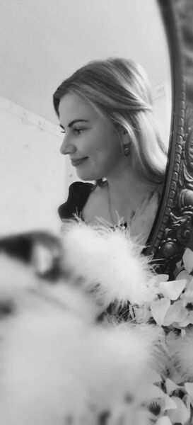  ,   Alena, 32 ,   ,   