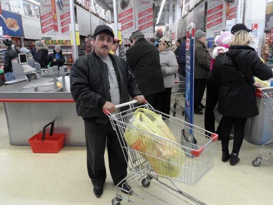  ,   Alik, 54 ,   ,   