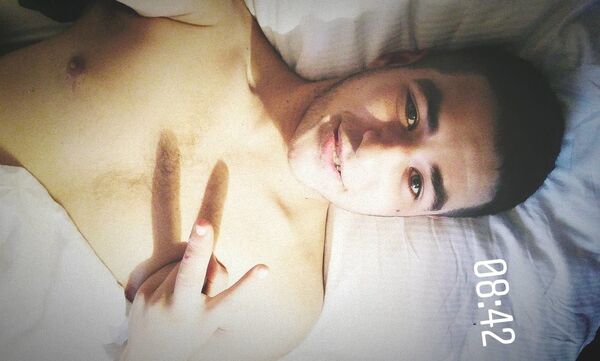  ,   Denis, 25 ,   ,   , c 