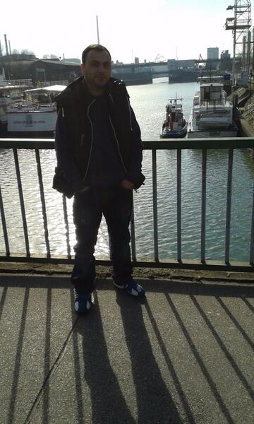  ,   Gio, 38 ,   