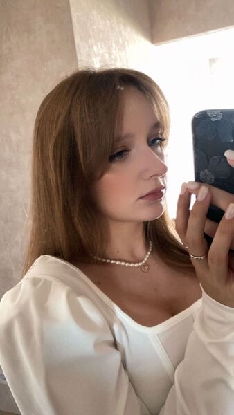 Hong Kong,   Alesya, 22 ,   ,   