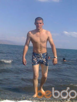  ,   Garik, 33 ,   