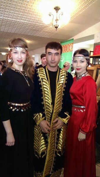  ,   Rustam, 32 ,   