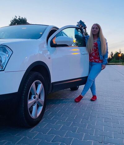 ,   Ilona, 29 ,   ,   