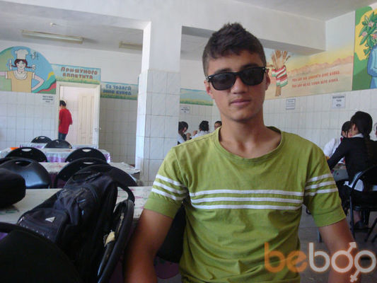  ,   Aziz, 30 ,   