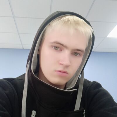   ,    Ghost, 23 ,   ,   , c , 