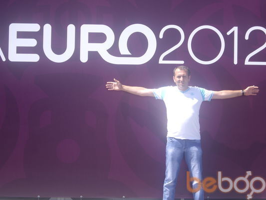  ,   Gio, 52 ,   