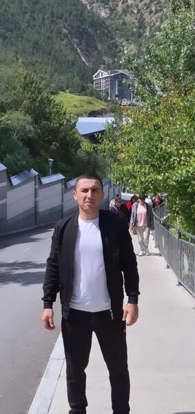  ,   Oybek, 26 ,   ,   