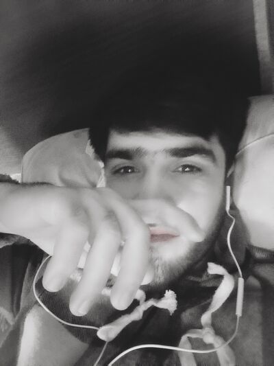  ,   Aziz, 24 ,   ,   