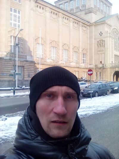  -,   Artem, 41 ,   