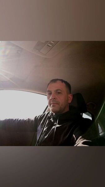  ,   Viktor, 41 ,   ,   