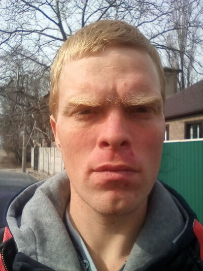  ,   Sergei, 37 ,   ,   , c , 