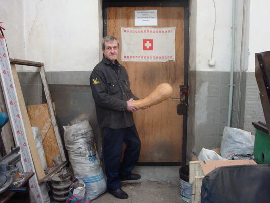  ,   Hugo, 61 ,   