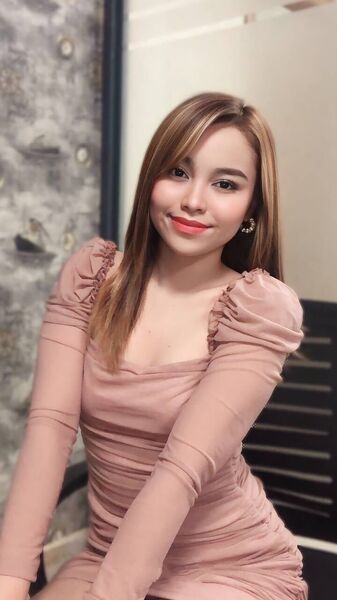  ,   Anna Smith, 32 ,   ,   