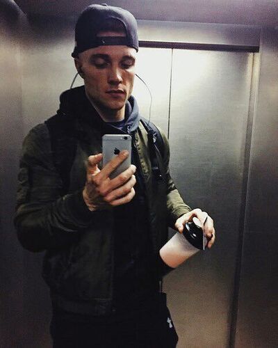  ,   Vadim, 35 ,   ,   