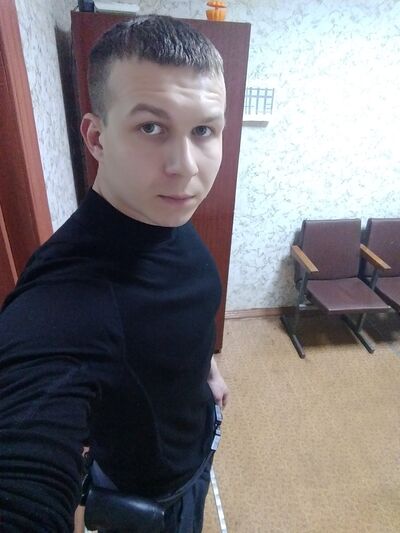  ,   Andrei, 32 ,   ,   , c 