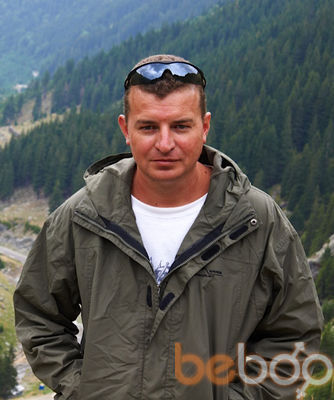  ,   Viktor, 49 ,   